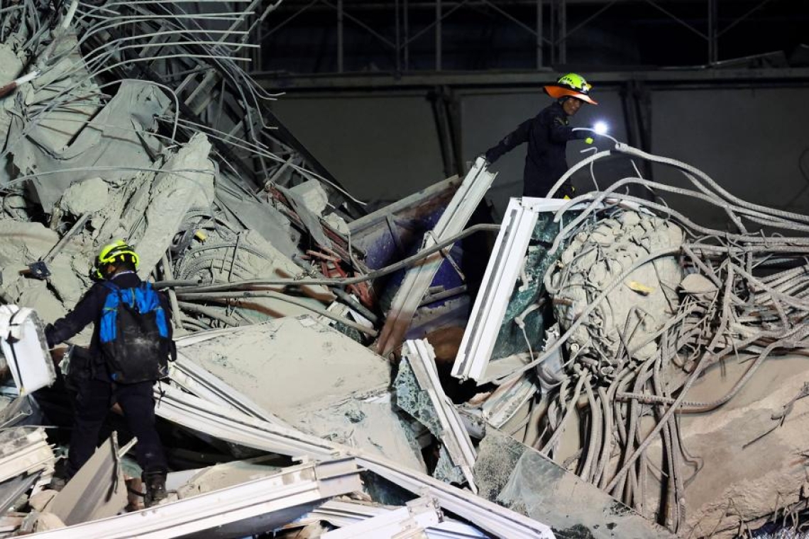https://www.parapolitika.gr/images/640x360/jpg/files/2025-03-28/seismos-tailandi2_1_.jpg
