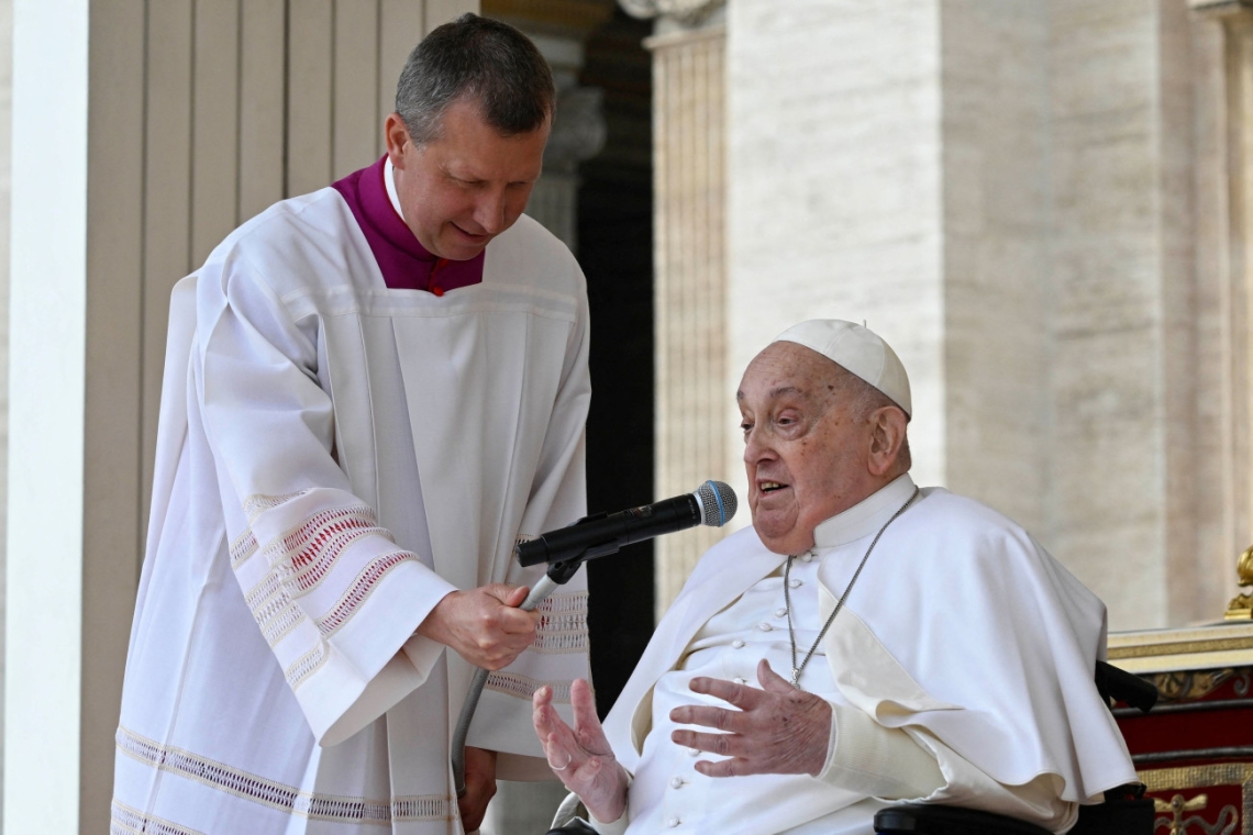 https://www.in.gr/wp-content/uploads/2025/04/2025-04-13T114506Z_647037666_RC2XWDAODHR1_RTRMADP_5_RELIGION-EASTER-POPE-PALMSUNDAY-620x350.jpg