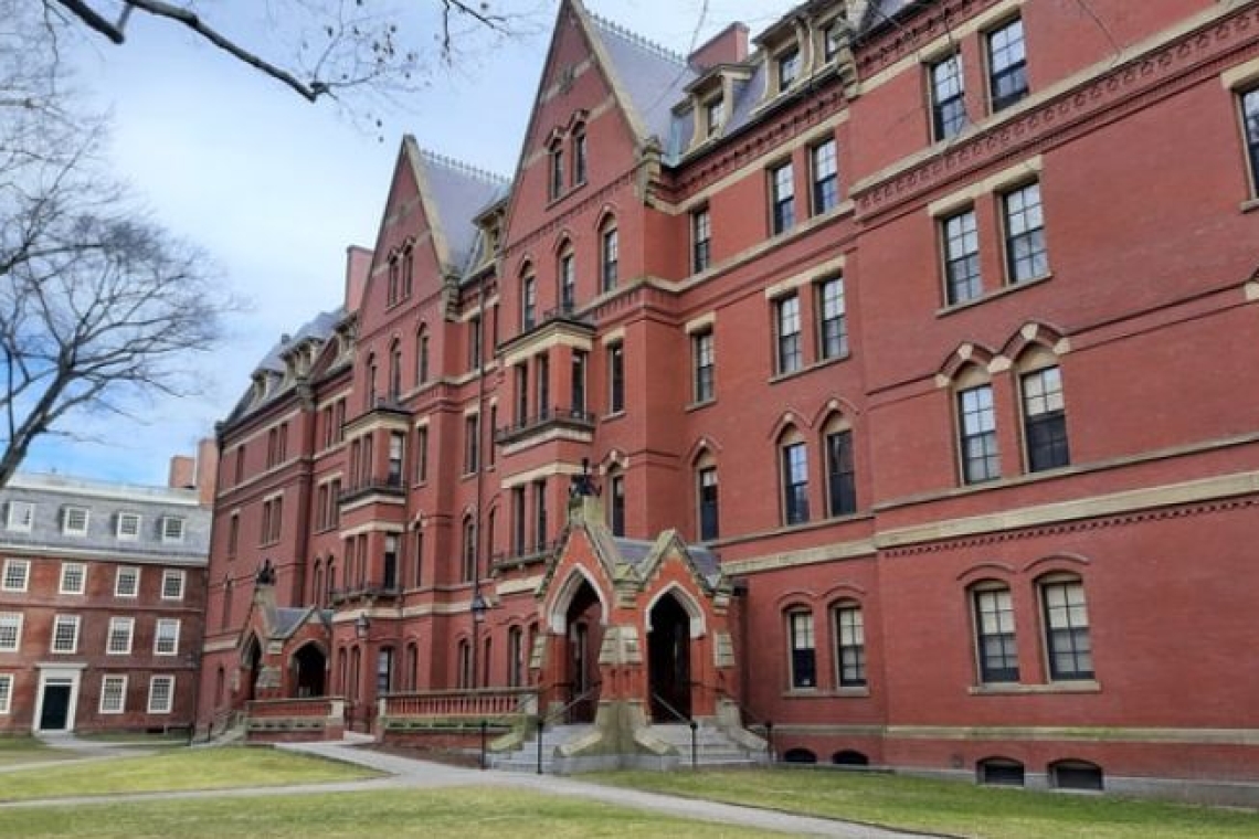https://www.zougla.gr/Uploads/2025/04/14/harvard15sa.jpg