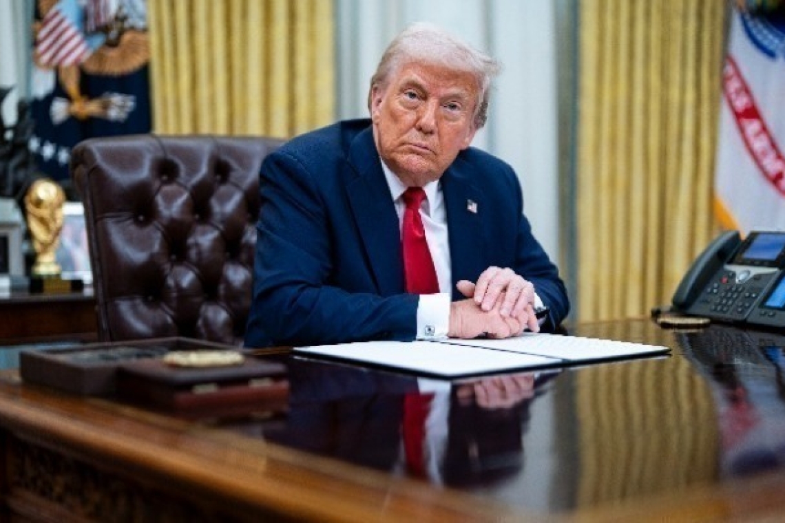 https://www.iefimerida.gr/sites/default/files/styles/medium_article_image/public/2025-04/donald-trump-oval-office-2025-04-14.jpg?itok=mDSH3265