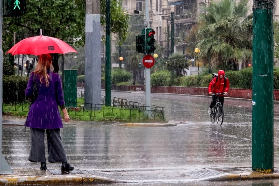 https://www.in.gr/wp-content/uploads/2025/05/ev_jp_athina_broxes0-620x350.jpg