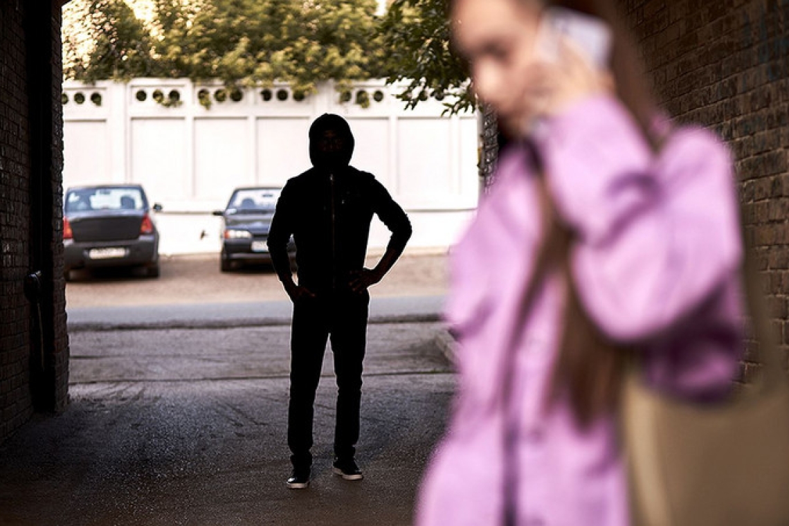 https://www.in.gr/wp-content/uploads/2025/05/Nachstellung-und-Stalking-620x350.jpg