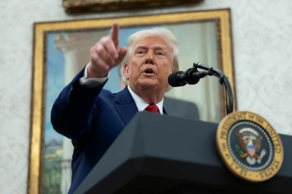 https://www.real.gr/wp-content/uploads/2025/04/trump-2.jpg