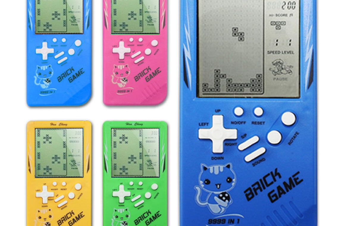 Τα ηλεκτρονικά παιχνίδια Brick Game που λατρέψαμε τη δεκαετία του ’90