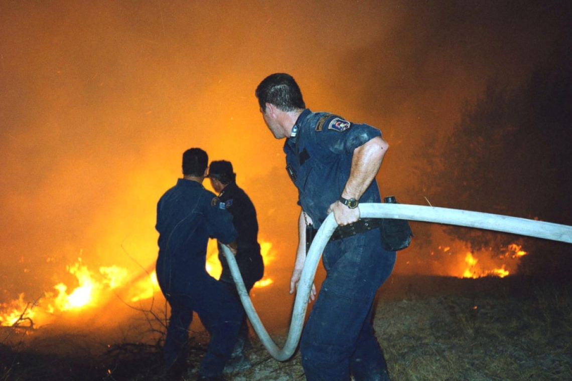 https://www.parapolitika.gr/images/640x360/jpg/files/2025-06-21/fotia-olimpos.jpg