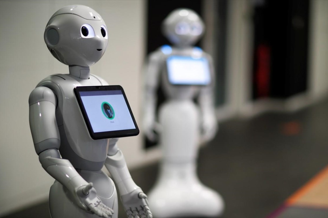 Η Amazon παρουσίασε ρομπότ-οικιακή βοηθό με κάμερα και φωνή