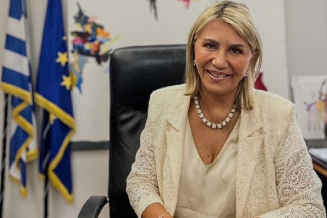 https://www.parapolitika.gr/images/640x360/webp/files/2025-07-05/zetta-makri-sxoleia24ok.webp