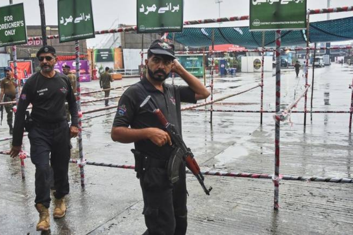 https://www.real.gr/wp-content/uploads/2025/07/5PAKISTANSECURITY1.jpg