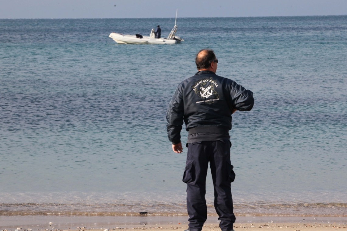 https://www.parapolitika.gr/images/640x360/jpg/files/2025-07-11/megara-paralia.jpg