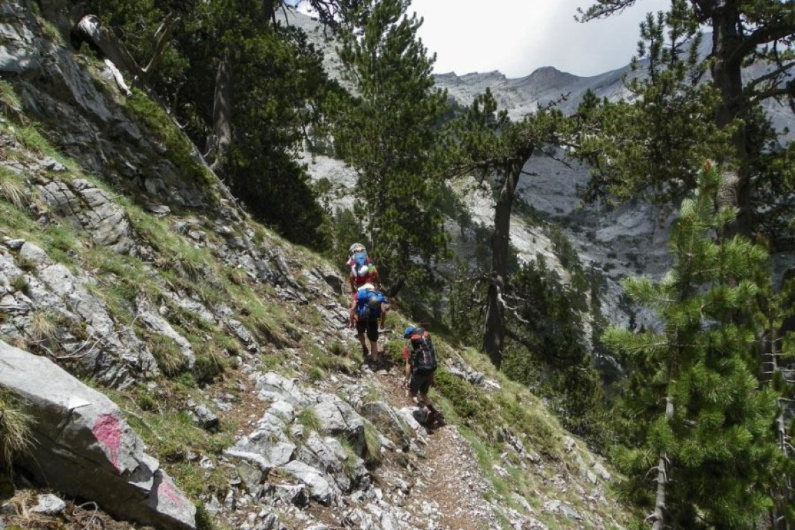 https://www.parapolitika.gr/images/640x360/1/jpg/files/2023-11-11/olympos1.jpg