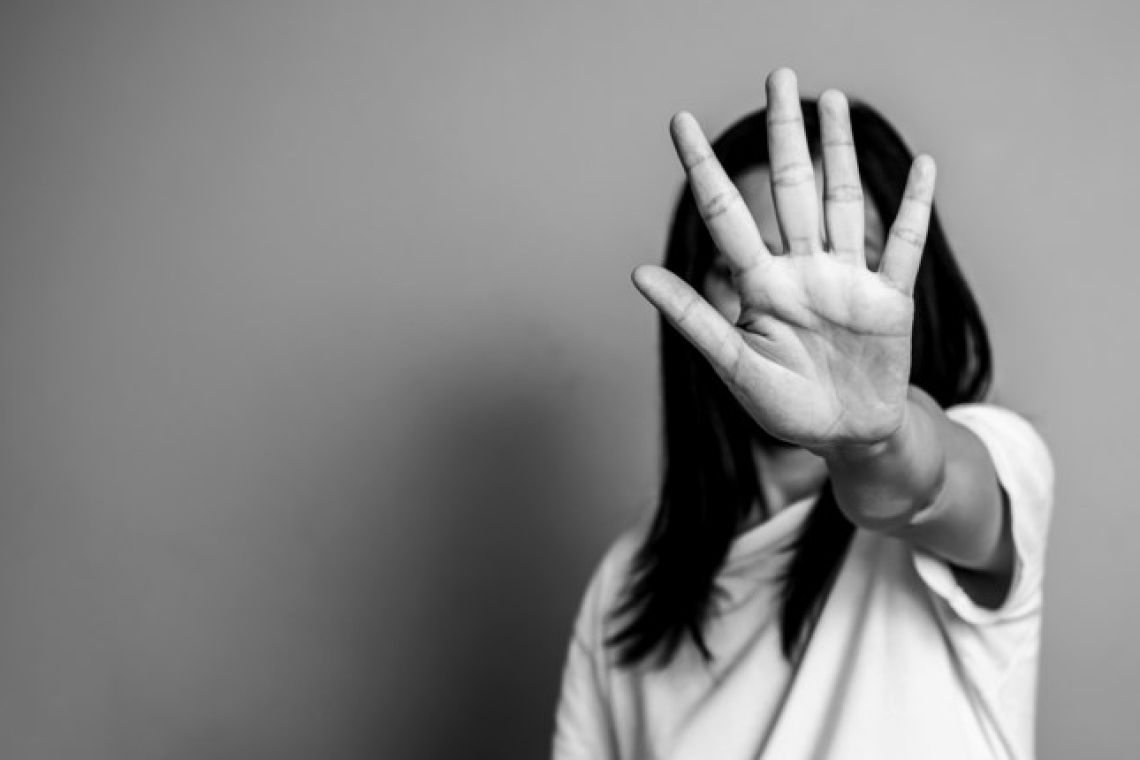 https://www.newsit.gr/wp-content/uploads/2025/07/istock-gynaika-viasmos-1200x630.jpg