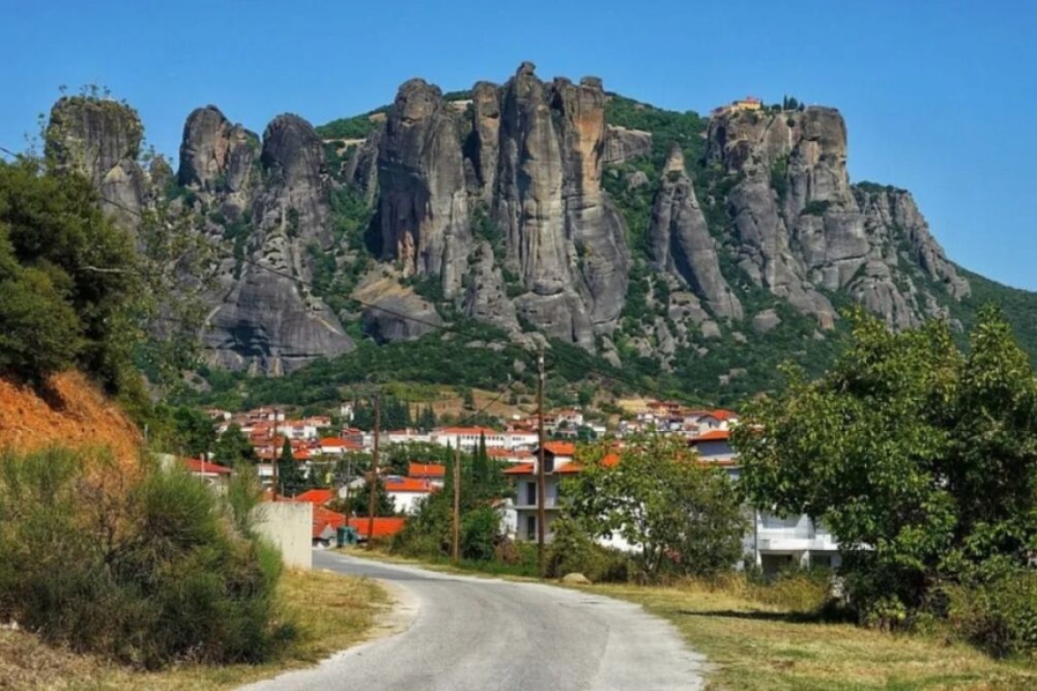 https://www.parapolitika.gr/images/640x360/jpg/files/2025-07-26/metewra.jpg
