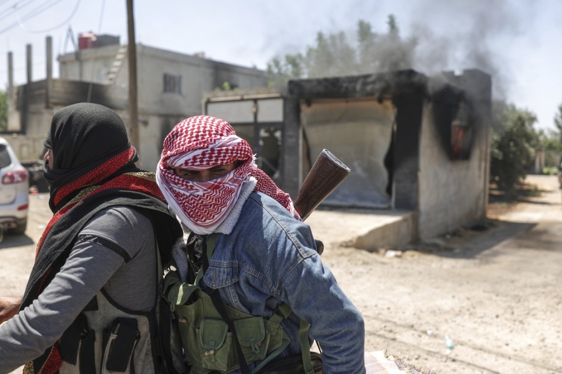 https://www.enikos.gr/wp-content/uploads/2025/07/syrian-2.jpg