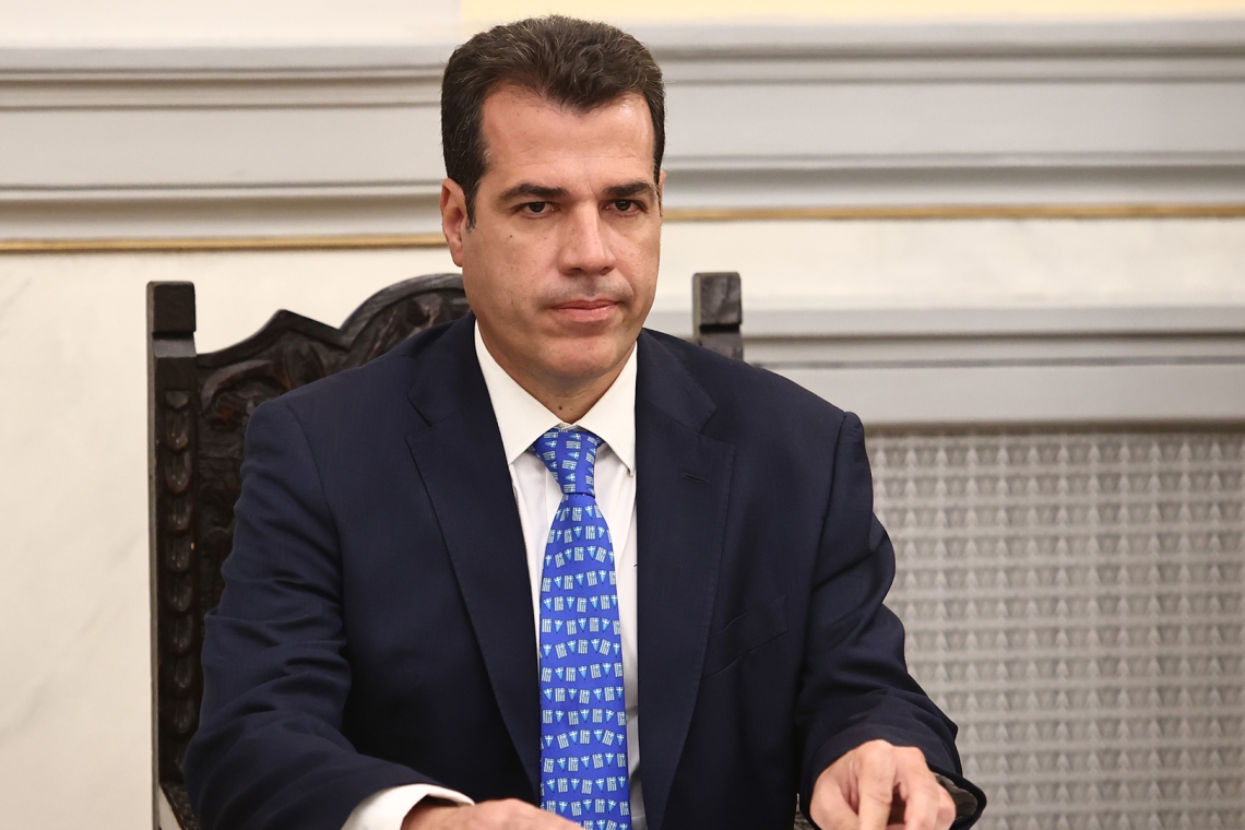https://www.enikos.gr/wp-content/uploads/2022/09/plevris-1.jpg