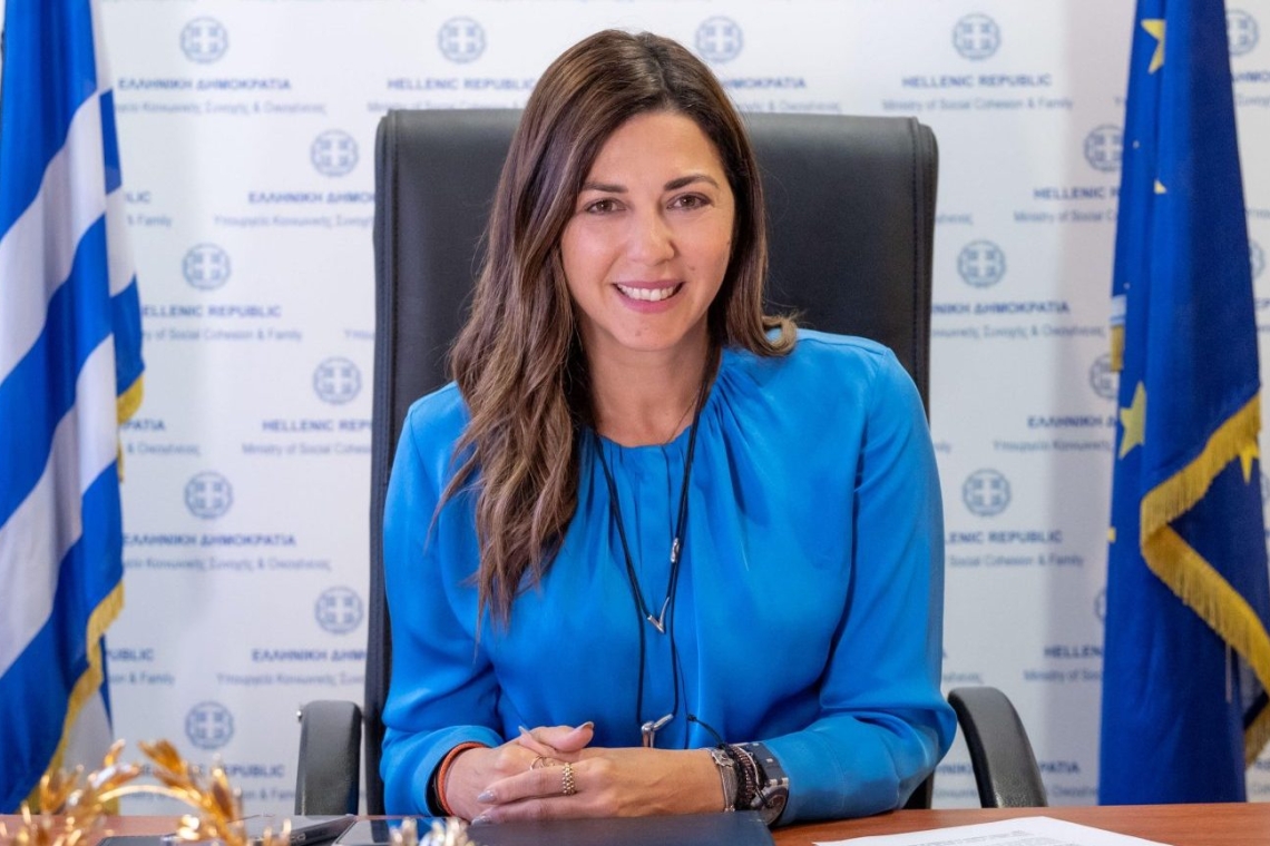 https://www.enikos.gr/wp-content/uploads/2025/09/Tasoulas-Zaxaraki-607x412.jpg