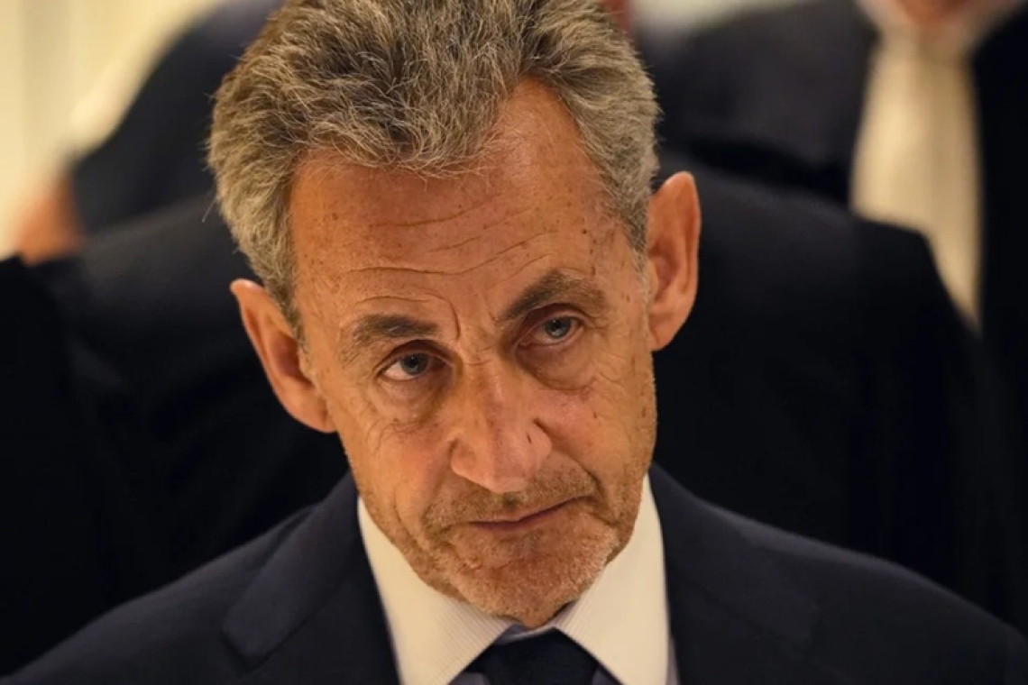 https://www.real.gr/wp-content/uploads/2025/09/sarkozi.jpg