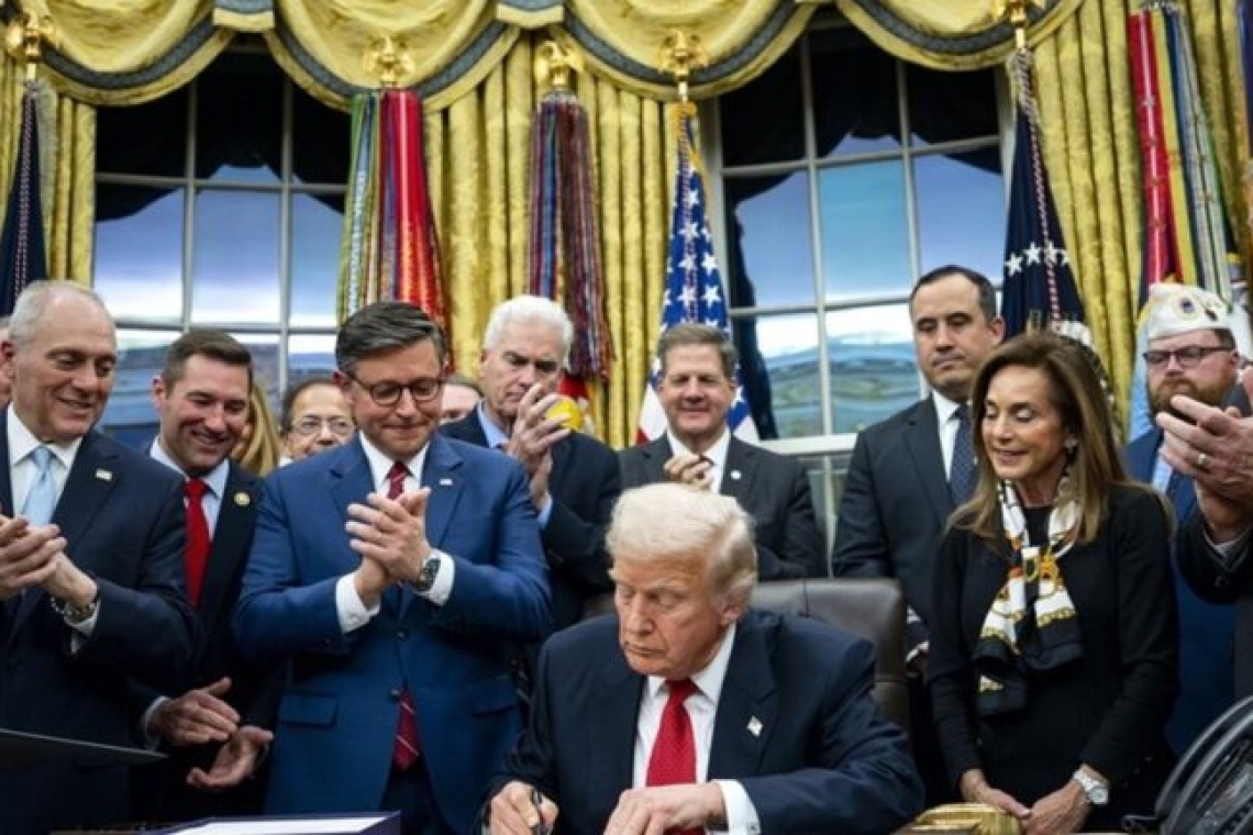 https://www.newsit.gr/wp-content/uploads/2025/11/shutdown-reuters-1-1200x630.jpg