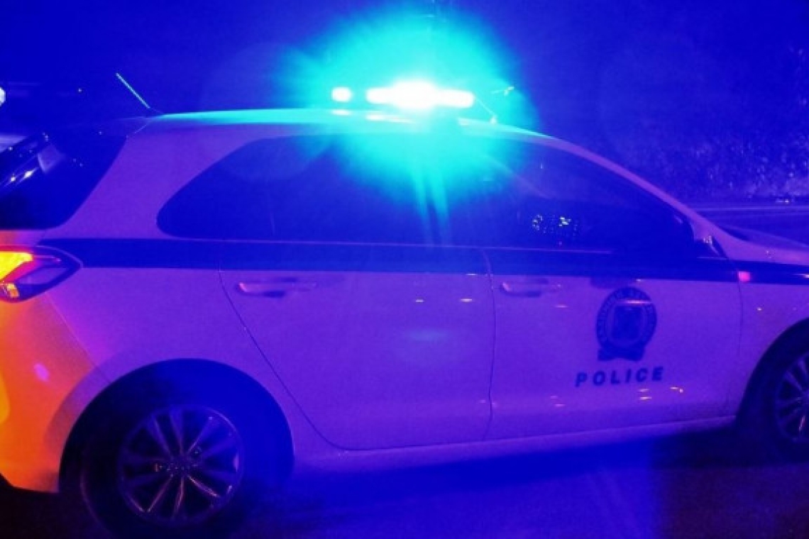 https://www.parapolitika.gr/images/640x360/jpg/files/2025-10-22/endooikogeniaki-via-griva-alimos.jpg