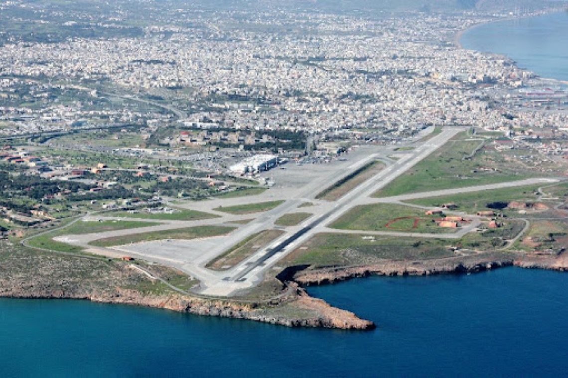 https://img.cnngreece.gr/img/1290/max/80/2025/07/15/8f1317dc-irakleio-aerodromio.jpg?t=P88tua5Up4vsnWwuGCmUWw