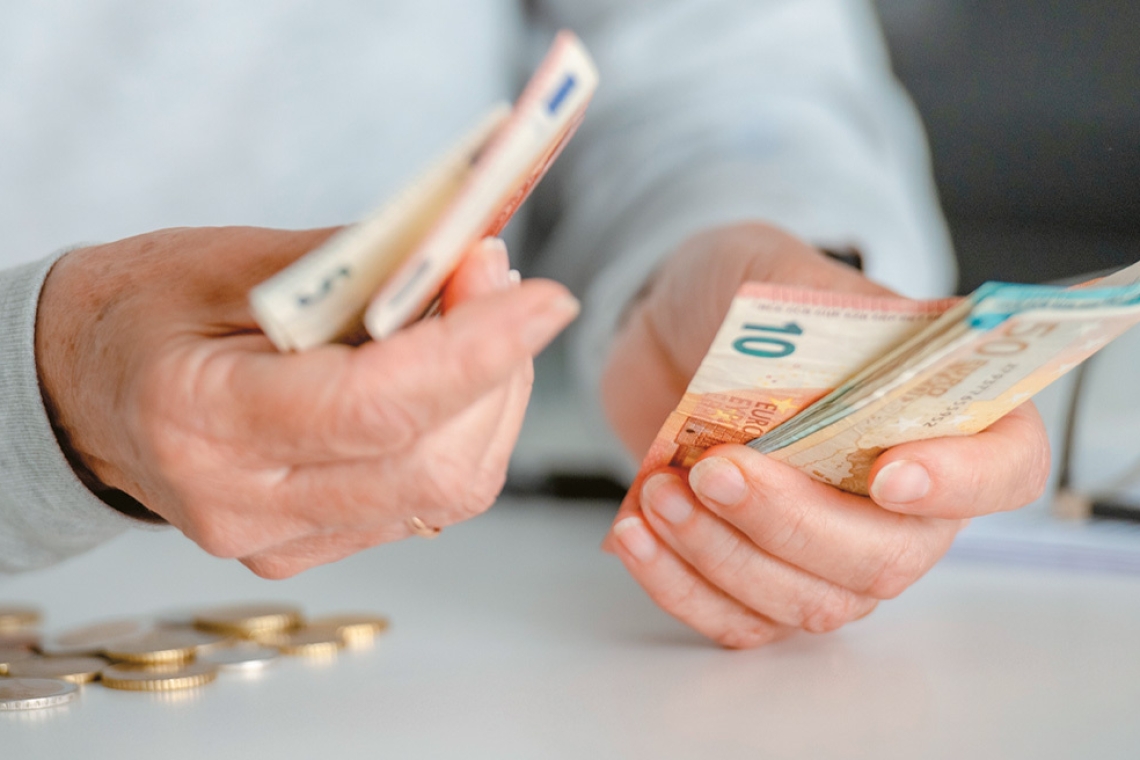 Τι θα γινόταν εάν όλοι οι άνθρωποι λάμβαναν τον ίδιο μισθό;
